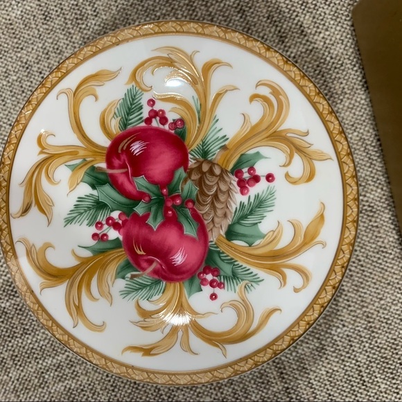 Mikasa holiday orchard lidded box candy dish - Picture 4 of 7